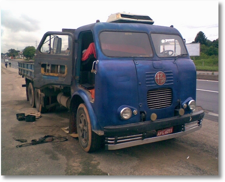 Lula Fazendo Pequenos Reparos no seu FNM