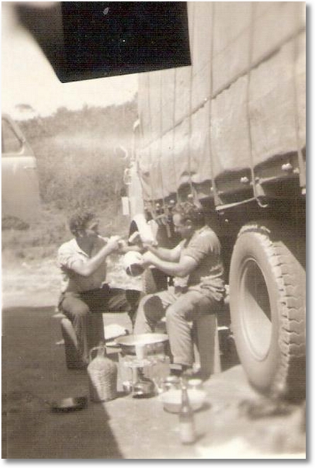 Ari Cardozo e Nene - Fazendo almoço em 1965